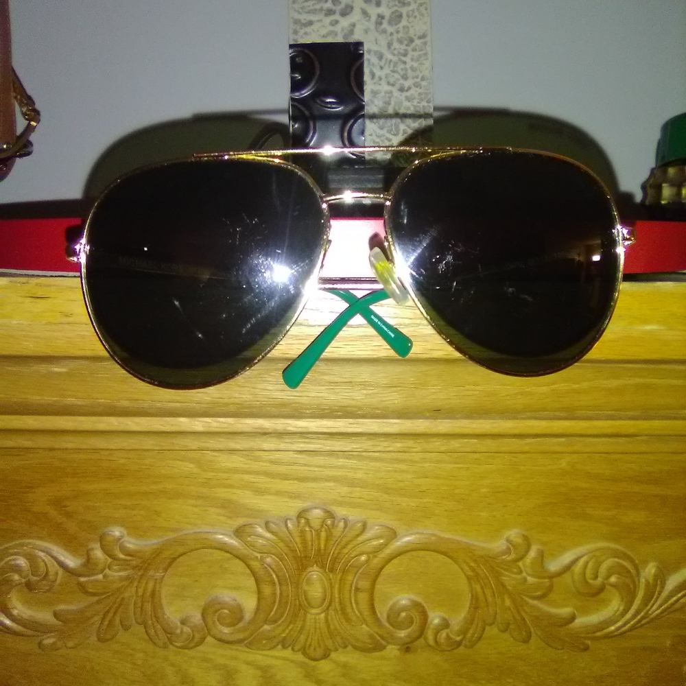 Women's Michael Kors sunglasses - Picture 4 of 6